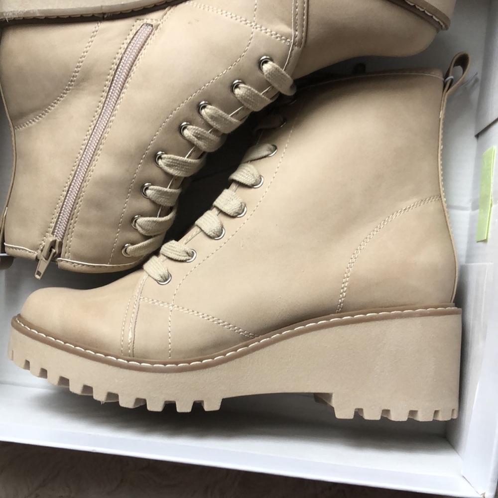 DV by Dolce Vita Ladies ROMIN combat boot - Picture 7 of 7